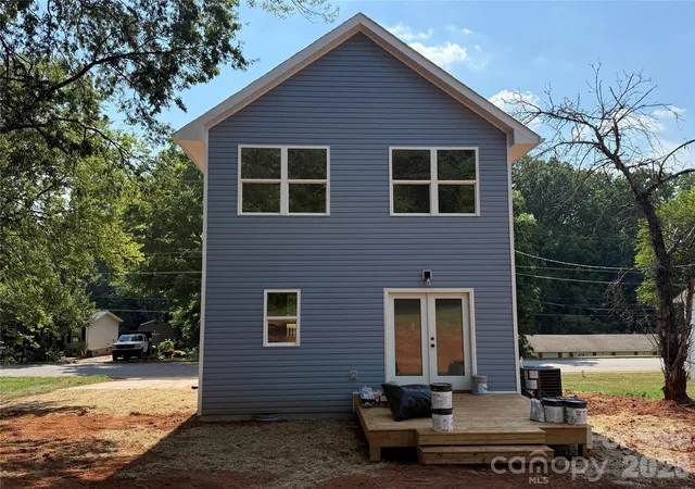 Homes for sale in Newton, NC | 227 S Caldwell Ave, Newton, NC 28658 | MLS# 4400519