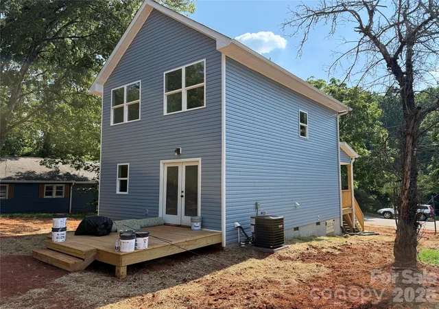 Homes for sale in Newton, NC | 227 S Caldwell Ave, Newton, NC 28658 | MLS# 4400519