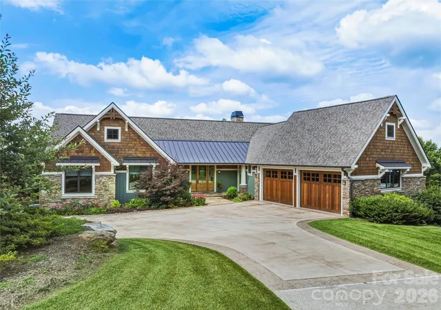 Photo 1 of Single family home for sale at 266 Stratford Rd, Asheville, NC 28804 | MLS# 4400526 | Listing updated on 2026-10-06