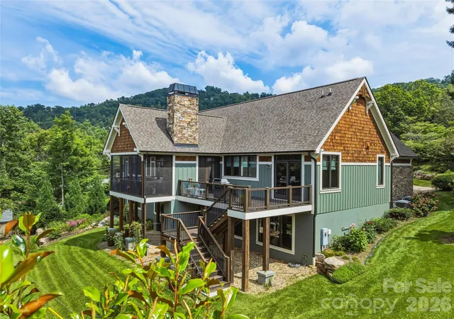 Photo 2 of Single family home for sale at 266 Stratford Rd, Asheville, NC 28804 | MLS# 4400526 | Listing updated on 2026-10-06