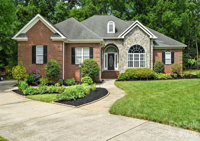 Homes for sale in Monroe, NC | 3003 Rochester Ct, Monroe, NC 28110 | MLS# 4400531