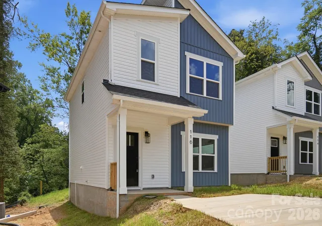 2nd image of 116 7th Ave Se, Hickory, NC 28602 | MLS# 4400544