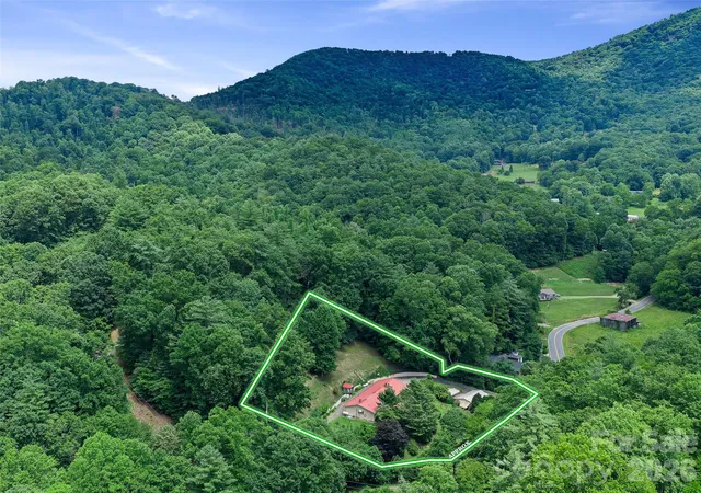 Photo 39 of Single family home for sale at 1065 Upper Pig Pen Rd, Green Mountain, NC 28740 | MLS# 4400545 | Listing updated on 2026-08-17