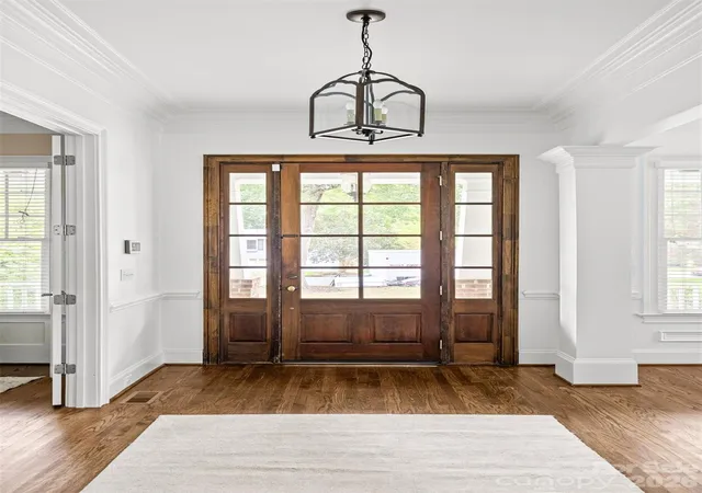 Photo 2 of Single family home for sale at 2141 Chatham Ave, Charlotte, NC 28205 | MLS# 4400550 | Listing updated on 2026-10-08