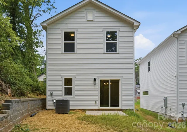 43rd image of 114 7th Ave Se, Hickory, NC 28602 | MLS# 4400551