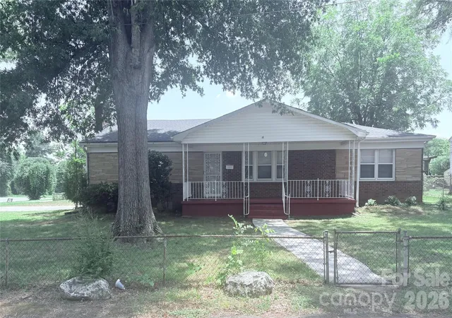 Single family home for sale at 315 Parkview Ave SW, Concord, NC 28025 | MLS# 4400555