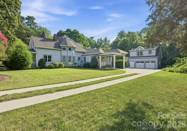 Photo 2 of Single family home for sale at 519 South St, Davidson, NC 28036 | MLS# 4400565 | Listing updated on 2026-09-03
