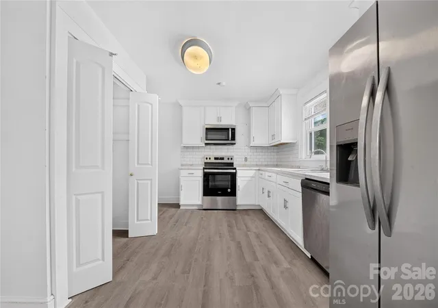 Photo 2 of Single family home for sale at 216 W Shannonhouse St, Shelby, NC 28152 | MLS# 4400570 | Listing updated on 2026-08-11