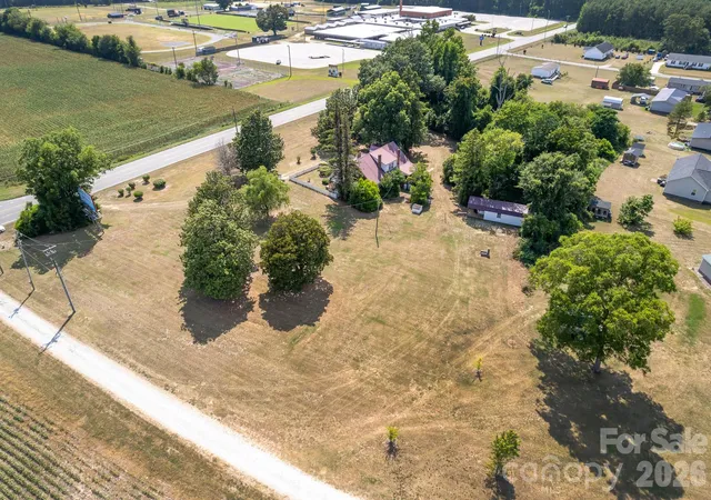 Homes for sale in Warsaw, NC | 1214 Nc 24 And 50 Hwy, Warsaw, NC 28398 | MLS# 4400592