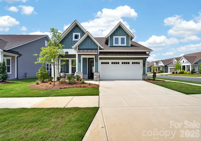 Photo 3 of Single family home for sale at 1002 Pastoral Pl, Waxhaw, NC 28173 | MLS# 4400612 | Listing updated on 2026-10-02