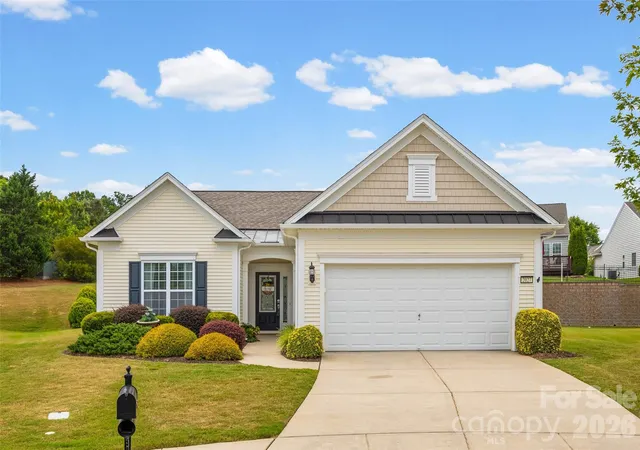 1st image of 2027 Maned Goose Ct, Fort Mill, SC 29707 | MLS# 4400613