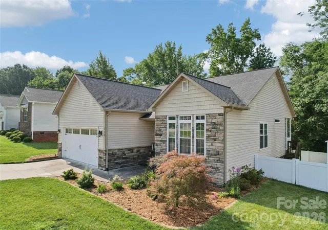 Homes for sale in Kannapolis, NC | 632 Marigold Dr, Kannapolis, NC 28083 | MLS# 4400614
