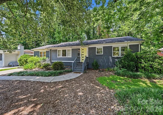 Photo 2 of Single family home for sale at 1027 Dresden Dr W, Charlotte, NC 28205 | MLS# 4400632 | Listing updated on 2026-08-12