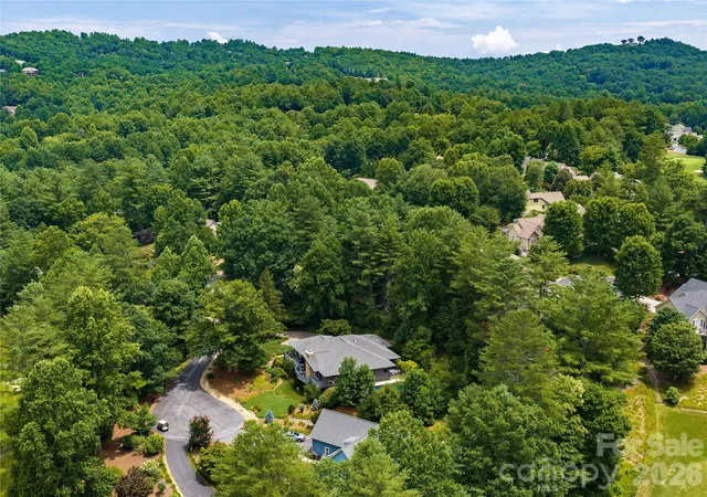 1st image of 1071 Linkside Dr, Hendersonville, NC 28739 | MLS# 4400634