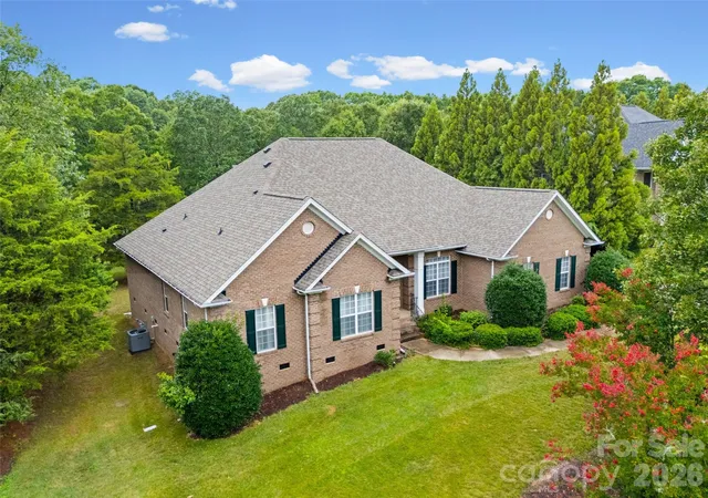 Photo 1 of Single family home for sale at 8809 Nellie Ln, Waxhaw, NC 28173 | MLS# 4400639 | Listing updated on 2026-10-01
