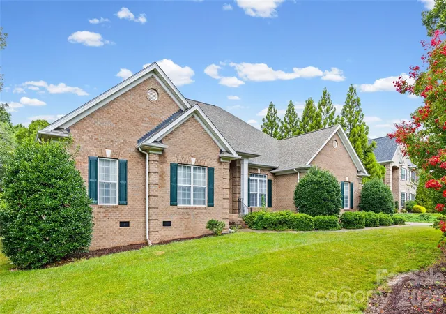Photo 3 of Single family home for sale at 8809 Nellie Ln, Waxhaw, NC 28173 | MLS# 4400639 | Listing updated on 2026-10-01