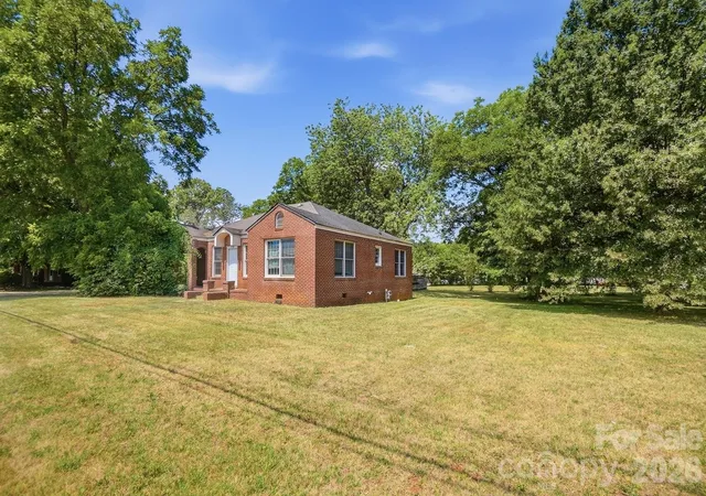 Homes for sale in Salisbury, NC | 4980 S Main St, Salisbury, NC 28147 | MLS# 4400643