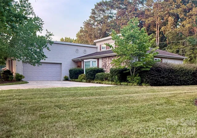 Homes for sale in Cherryville, NC | 1100 Jennifer Ln, Cherryville, NC 28021 | MLS# 4400646