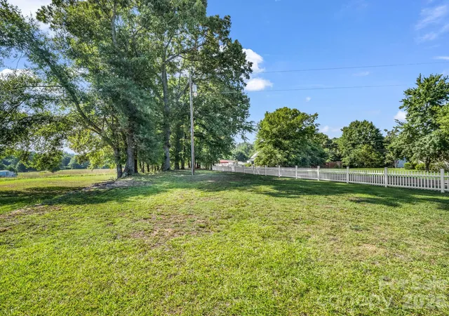 Homes for sale in Forest City, NC | 599 Old Henrietta Rd, Forest City, NC 28043 | MLS# 4400651