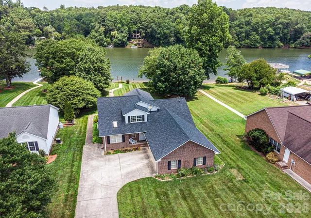 48th image of 1857 Hidden Pointe Dr, Hickory, NC 28601 | MLS# 4400657
