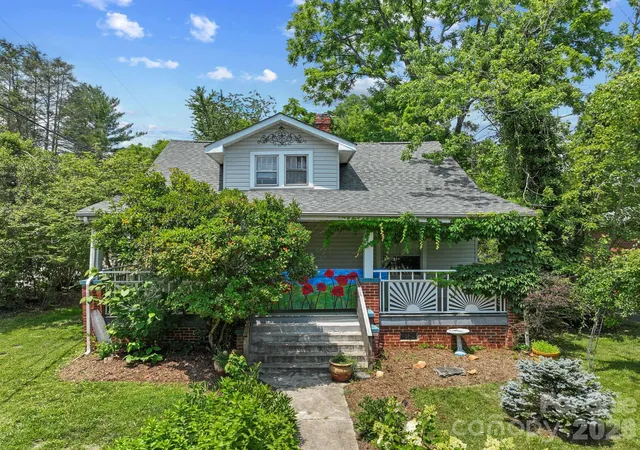 Photo 2 of Single family home for sale at 49 Church St, Weaverville, NC 28787 | MLS# 4400663 | Listing updated on 2026-09-13
