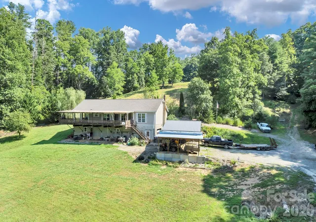 Photo 2 of Single family home for sale at 284 Paul Gosnell Rd, Marshall, NC 28753 | MLS# 4400668 | Listing updated on 2026-09-14