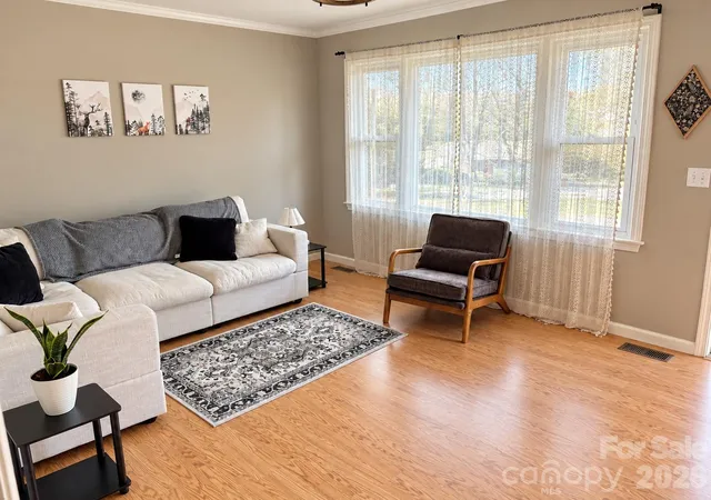 Photo 3 of Single family home for sale at 96 Rolling Hills Rd, Mills River, NC 28759 | MLS# 4400685 | Listing updated on 2026-10-15