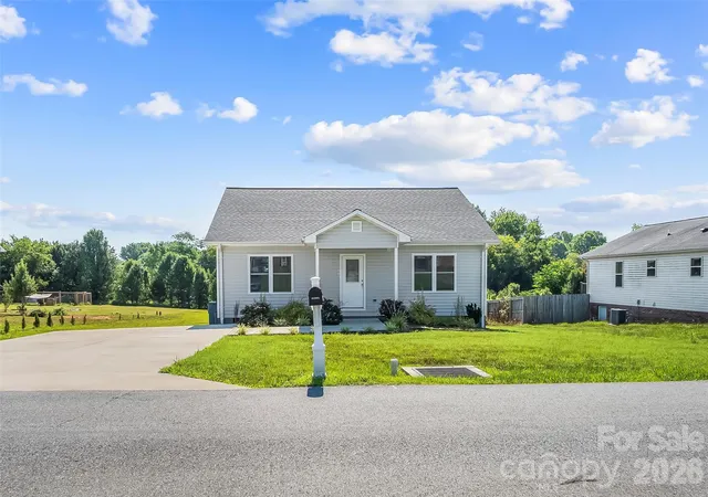 1st image of 112 Elm St, Morganton, NC 28655 | MLS# 4400689