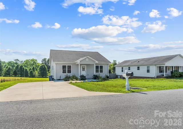 3rd image of 112 Elm St, Morganton, NC 28655 | MLS# 4400689