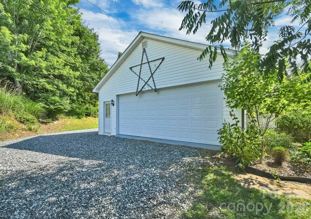 Photo 3 of Single family home for sale at 553 Morgan Branch Rd, Marshall, NC 28753 | MLS# 4400698 | Listing updated on 2026-08-27