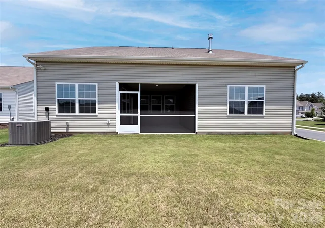 Photo 4 of Single family home for sale at 190 Abersham Dr, Mooresville, NC 28115 | MLS# 4400713 | Listing updated on 2026-09-24