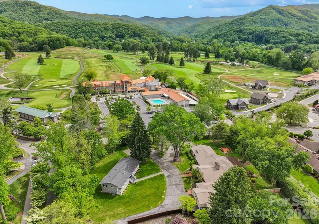 Photo 3 of Mansion for sale at 142 Country Clb Dr, Waynesville, NC 28786 | MLS# 4400714 | Listing updated on 2026-10-06