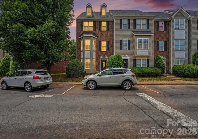 Homes for sale in Matthews, NC | 9866 Treeside Ln, Matthews, NC 28105 | MLS# 4400724