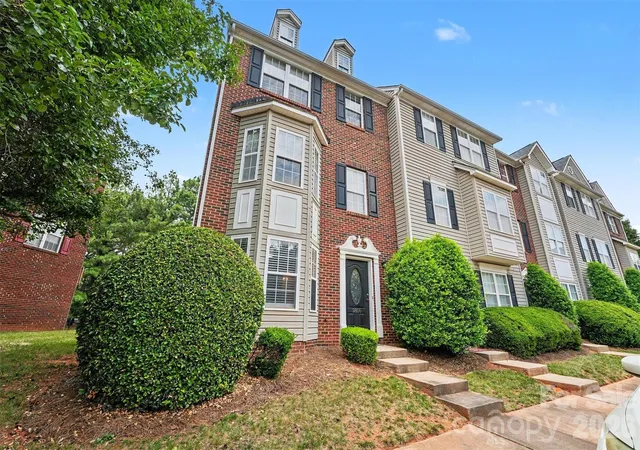 Homes for sale in Matthews, NC | 9866 Treeside Ln, Matthews, NC 28105 | MLS# 4400724