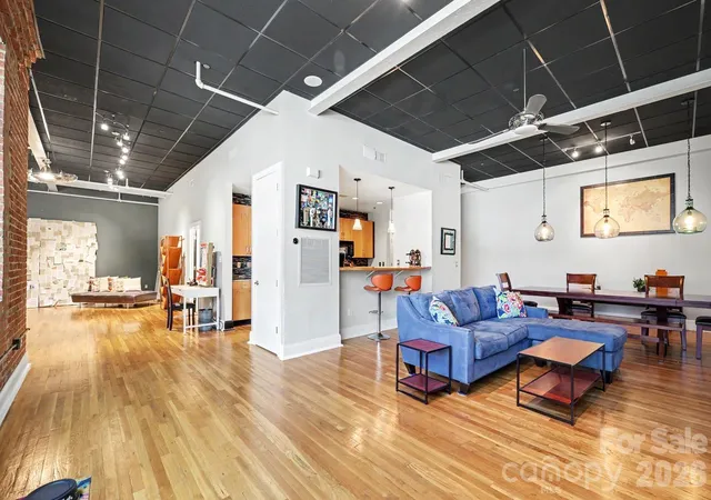 Photo 3 of Condo for sale at 310 Arlington Ave #214, Charlotte, NC 28203 | MLS# 4400733 | Listing updated on 2026-10-07