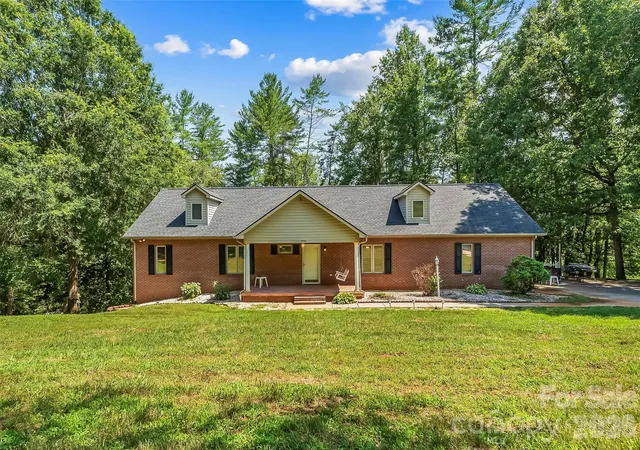 Homes for sale in Granite Falls, NC | 3735 Old Petra Mill Rd, Granite Falls, NC 28630 | MLS# 4400739