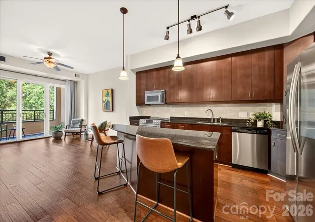3rd image of 4625 Piedmont Row Dr, Charlotte, NC 28210