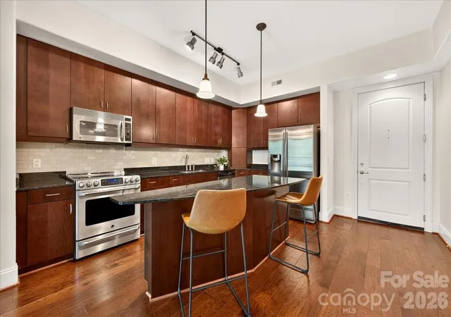 4th image of 4625 Piedmont Row Dr, Charlotte, NC 28210