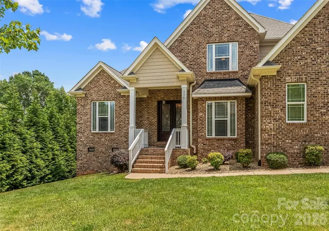 2nd image of 1776 White Water Ct, Hickory, NC 28602 | MLS# 4400743