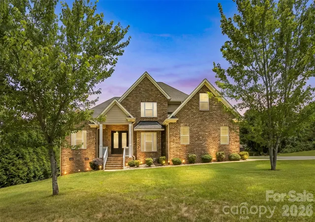 35th image of 1776 White Water Ct, Hickory, NC 28602 | MLS# 4400743