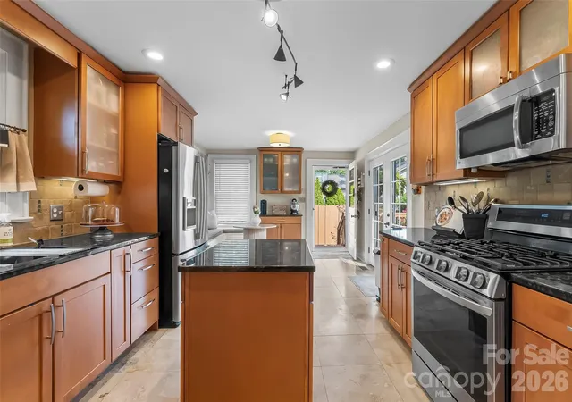 3rd image of 1026 14Th Avenue Dr Nw, Hickory, NC 28601 | MLS# 4400748