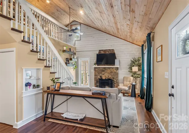 5th image of 1026 14Th Avenue Dr Nw, Hickory, NC 28601 | MLS# 4400748
