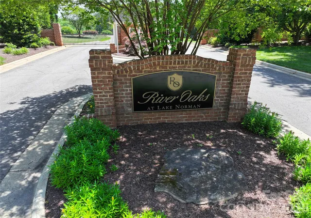 Homes for sale in Statesville, NC | Tbd Broken Arrow Dr, Statesville, NC 28677 | MLS# 4400773