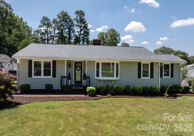 1st image of 104 Highland St, Belmont, NC 28012 | MLS# 4400776