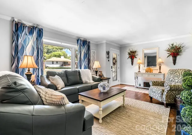 Photo 2 of Single family home for sale at 104 Highland St, Belmont, NC 28012 | MLS# 4400776 | Listing updated on 2026-10-30