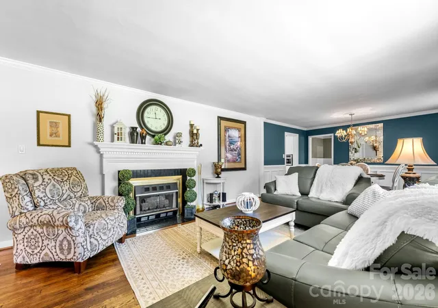 Photo 3 of Single family home for sale at 104 Highland St, Belmont, NC 28012 | MLS# 4400776 | Listing updated on 2026-10-30