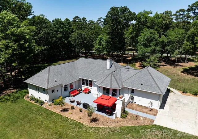 5th image of 11100 Tara Oaks Dr, Mint Hill, NC 28227 | MLS# 4400778