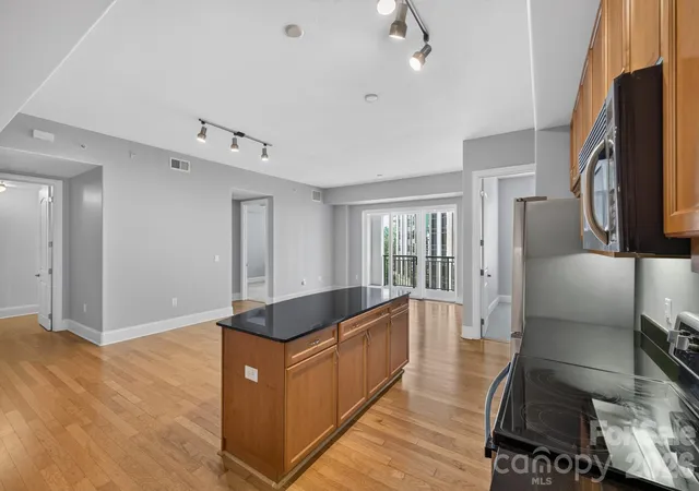 5th image of 4620 Piedmont Row Dr #603, Charlotte, NC 28210 | MLS# 4400783