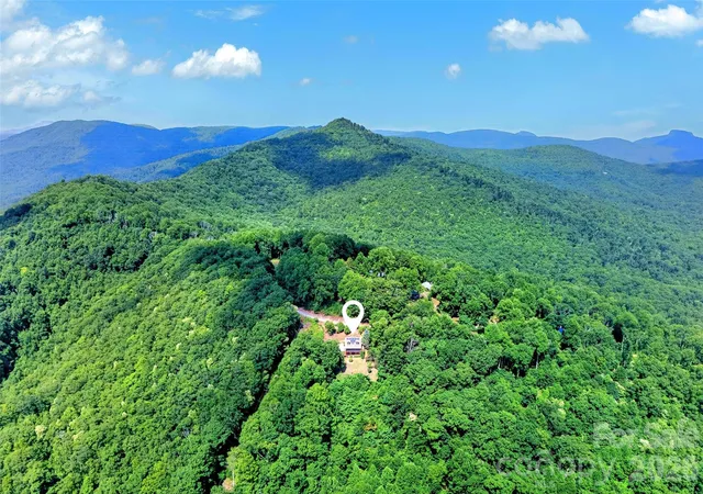 Homes for sale in Spruce Pine, NC | 1347 Wipprecht Dr, Spruce Pine, NC 28777 | MLS# 4400800