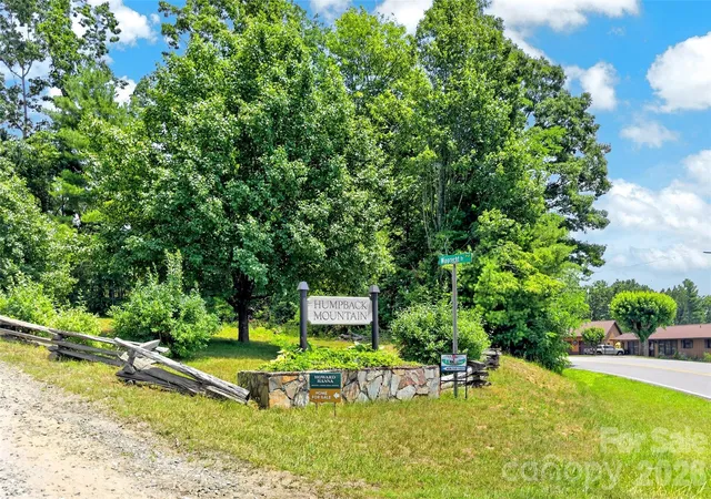 Homes for sale in Spruce Pine, NC | 1347 Wipprecht Dr, Spruce Pine, NC 28777 | MLS# 4400800